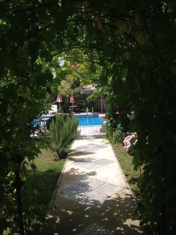 Villa Amsterdam オフリド エクステリア 写真